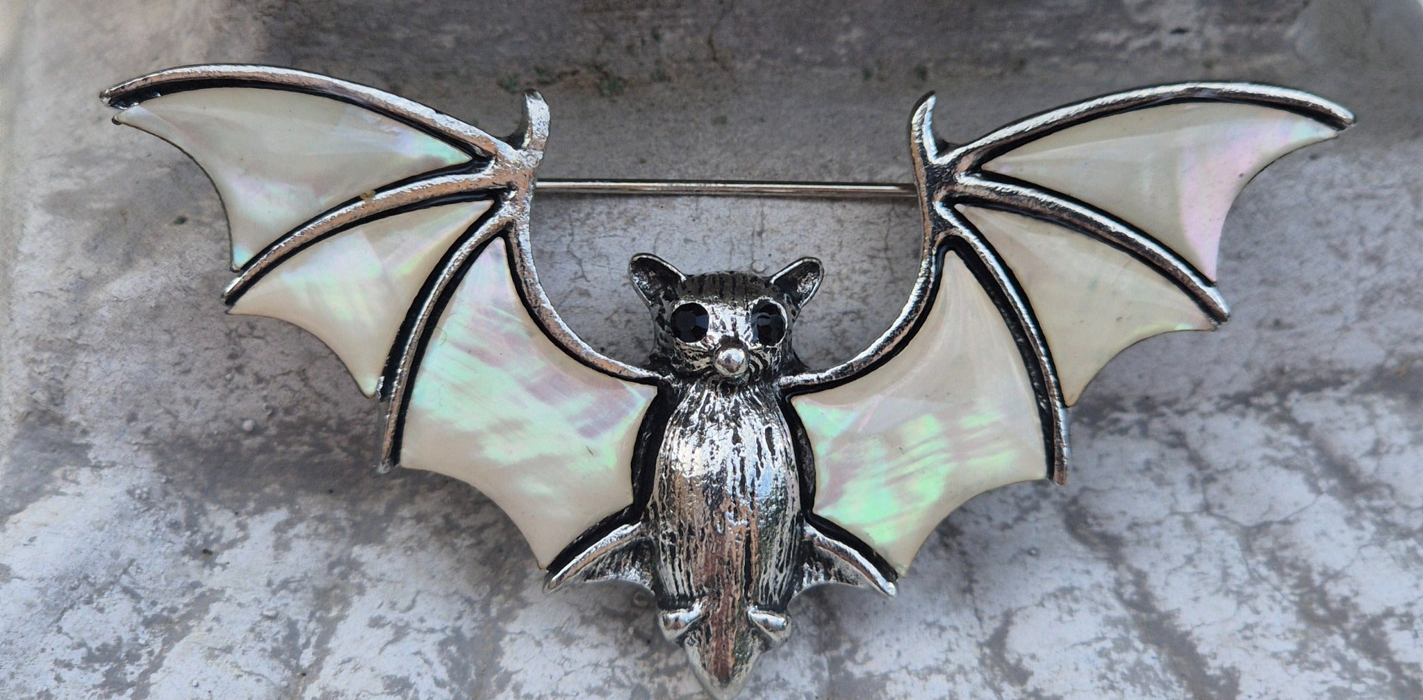 Broche 2-en-1 Chauve-Souris Gothique