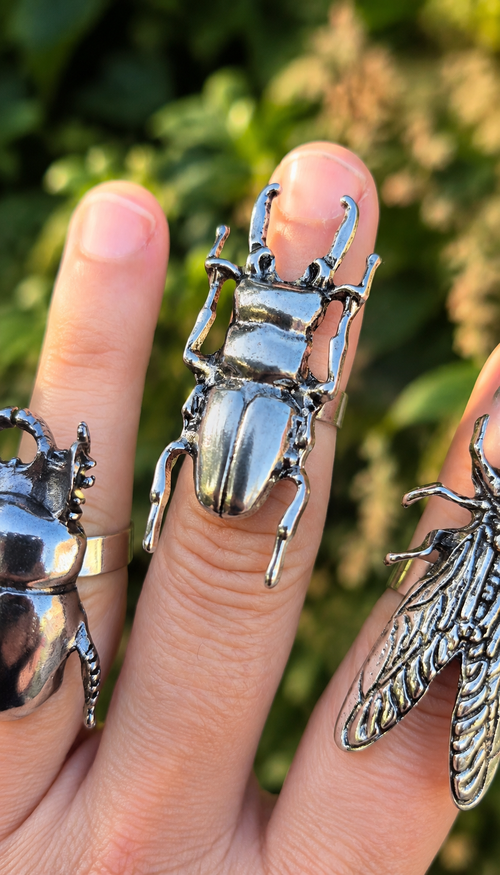 Bague forme d'insecte scarabée gothique