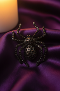 Broche Araignée « Éclats Précieux » – Strass & Métal Doré