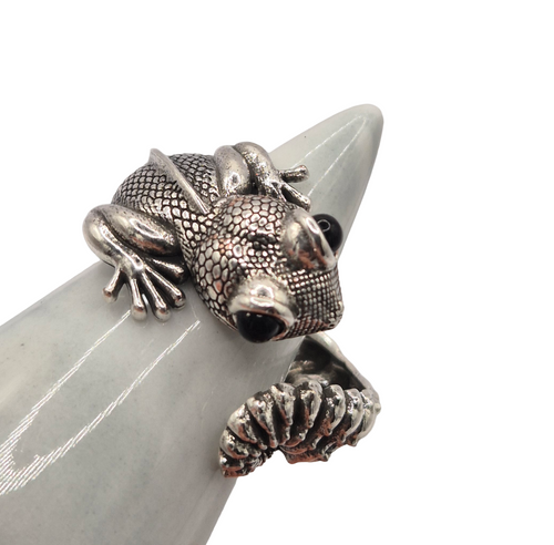 Bague gothique en forme de lézard